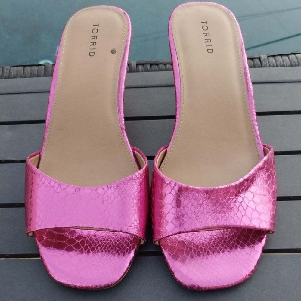 Torrid Neon Pink Fauxe Snakeskin Mule Size 13W